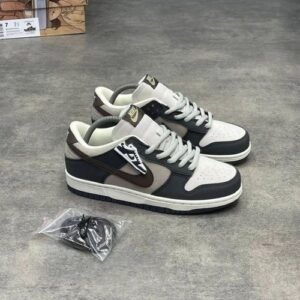 SB Dunk Classy Sneaker