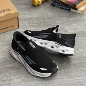 B&W Go Walk Premium Slip On Sneakers