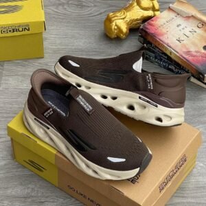 skechers_brown_slipon_square