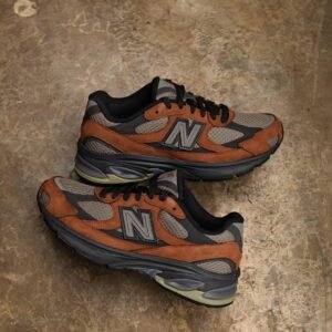 New Balance 990v3 "Earth & Iron" Heritage Sneakers