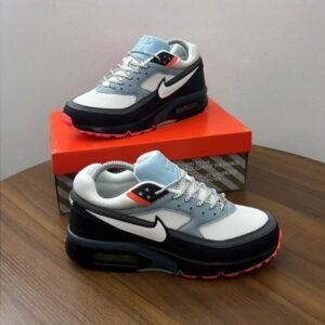 Nike Air Max Sneakers (Black/Grey/Infrared)