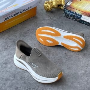 Skechers Hands-Free Slip-ons – Taupe/Khaki