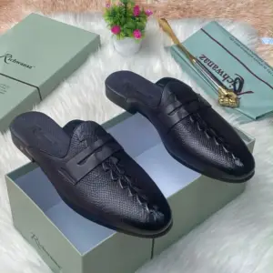 Men's Black Woven Penny-Strap Half Shoes - original shop photo