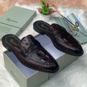Men's Brown Croc-Textured Half Shoes - original shop photo