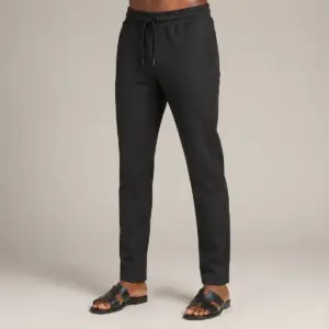 Men’s Classic Slim-Fit Drawstring Trousers – Black